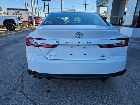 Used 2026 Toyota Camry SE FWD image 4