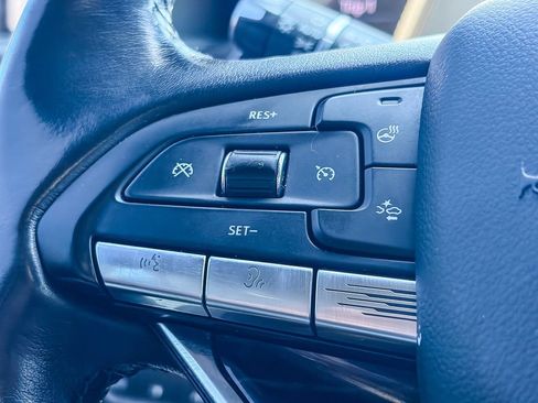 Certified 2023 Cadillac Escalade Sport w/ LPO, ONYX Package AWD/4WD image 18