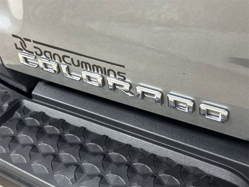 Used 2025 Chevrolet Colorado ZR2 w/ Technology Package image 28