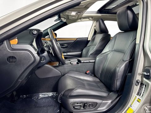 Used 2020 Lexus ES 350 w/ Accessory Package image 26