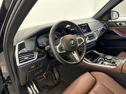 Used 2020 BMW X5 xDrive40i w/ M Sport Package image 4