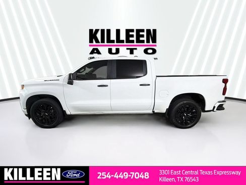 Used 2020 Chevrolet Silverado 1500 Custom w/ Custom Value Package RWD image 4