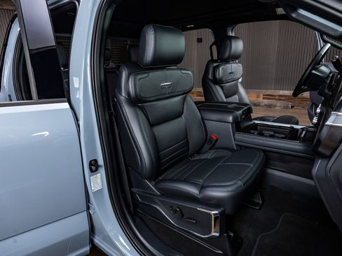 Used 2026 Ford F250 Platinum image 31