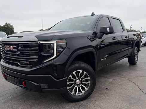 Used 2022 GMC Sierra 1500 AT4 w/ Technology Package AWD/4WD image 2