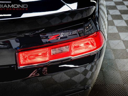 Used 2015 Chevrolet Camaro Z/28 RWD image 61