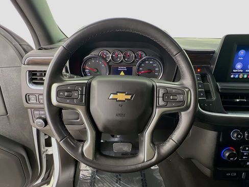 Used 2022 Chevrolet Suburban LS w/ Driver Alert Package image 11