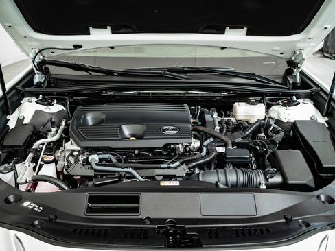 Certified 2025 Lexus ES 300h w/ Luxury Package image 45