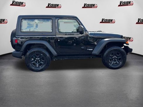 Used 2021 Jeep Wrangler Sport image 4