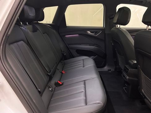 Used 2024 Audi Q4 e-tron Premium Plus w/ Premium Plus AWD/4WD image 15