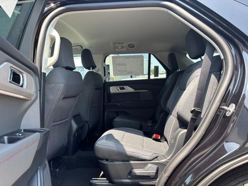 New 2026 Ford Explorer Active AWD/4WD image 14