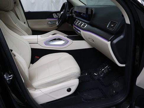Used 2026 Mercedes-Benz GLS 450 4MATIC image 38