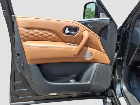 Certified 2024 INFINITI QX80 Sensory w/ Cargo Package AWD/4WD image 6