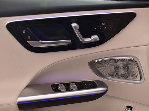 Certified 2025 Mercedes-Benz C 300 4MATIC Sedan image 12