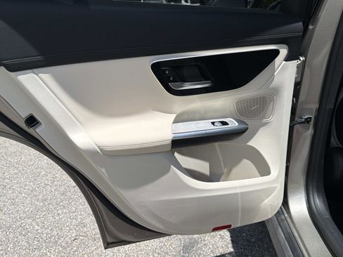 Certified 2023 Mercedes-Benz GLC 300 image 11