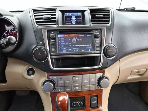 Used 2013 Toyota Highlander Limited FWD image 21