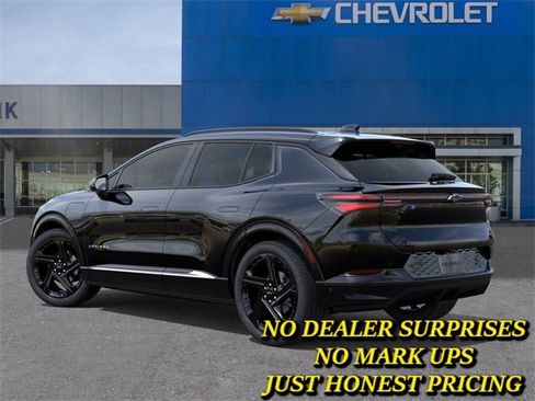 New 2026 Chevrolet Equinox EV RS image 3