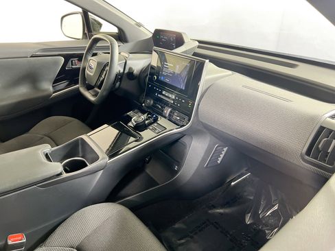 Used 2024 Subaru Solterra Premium image 27