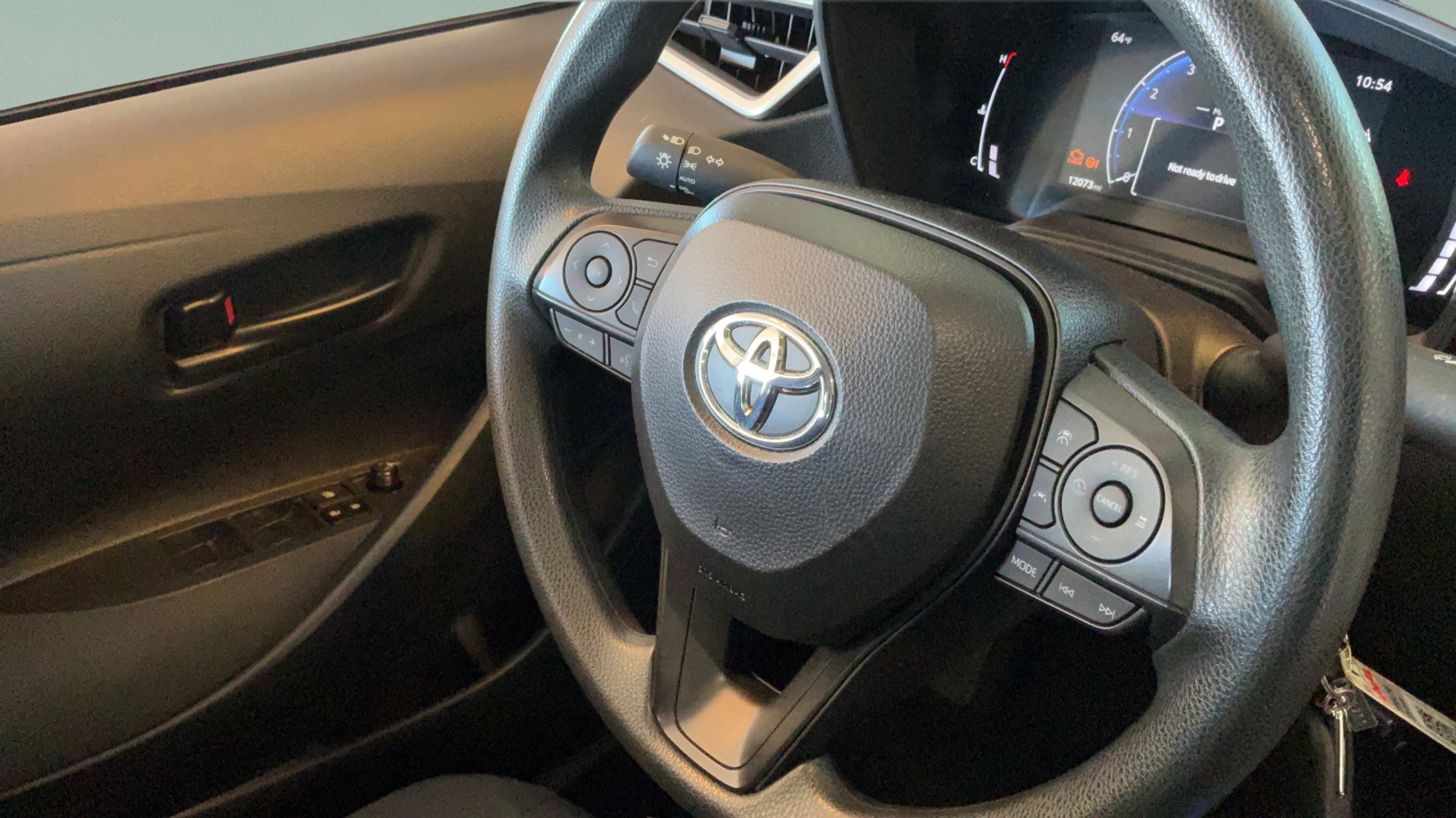 Used 2026 Toyota Corolla LE FWD image 32