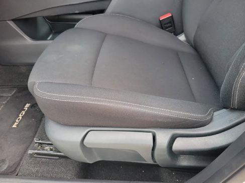Used 2024 Nissan Rogue S AWD/4WD image 6