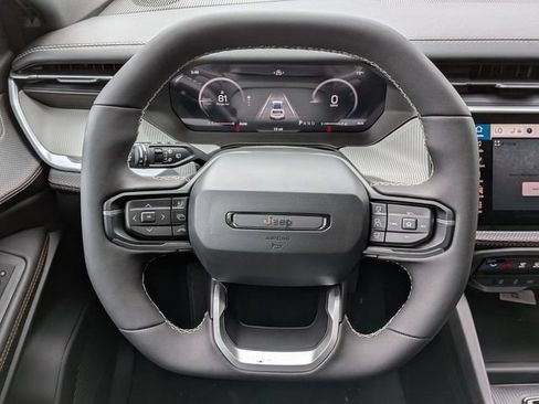 New 2026 Jeep Cherokee Limited AWD/4WD image 18