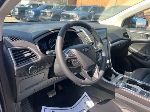 Certified 2024 Ford Edge SEL w/ Convenience Package image 7