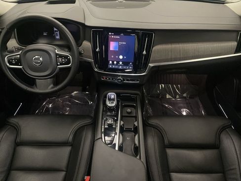 Used 2023 Volvo V90 B6 Cross Country Ultimate AWD/4WD image 14