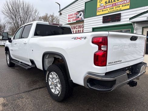 Used 2023 Chevrolet Silverado 2500 LT AWD/4WD image 8