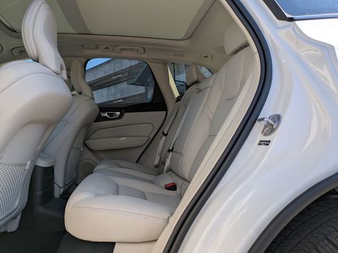 New 2026 Volvo XC60 T8 Ultra w/ Protection Package Premier AWD/4WD image 4