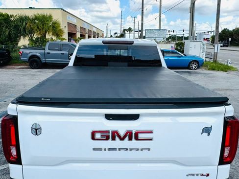 Used 2019 GMC Sierra 1500 AT4 w/ AT4 Premium Package AWD/4WD image 5