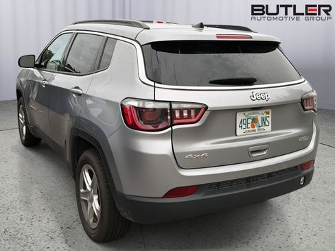 Used 2024 Jeep Compass Latitude AWD/4WD image 10