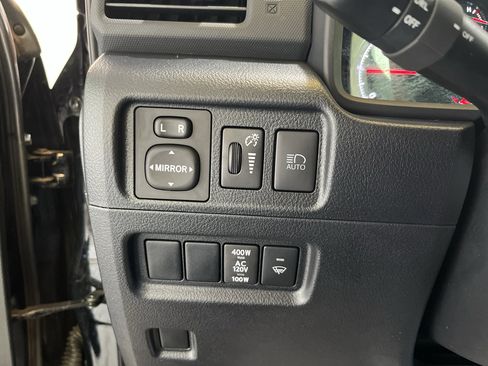 Used 2024 Toyota 4Runner TRD Off-Road Premium w/ Moonroof Package AWD/4WD image 25