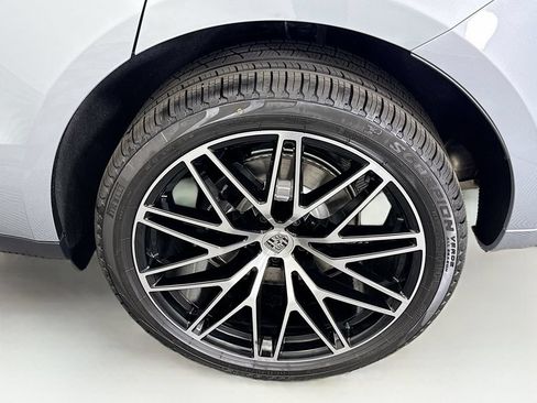 Used 2026 Porsche Macan AWD/4WD image 32
