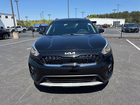 Used 2022 Kia Niro LX image 3