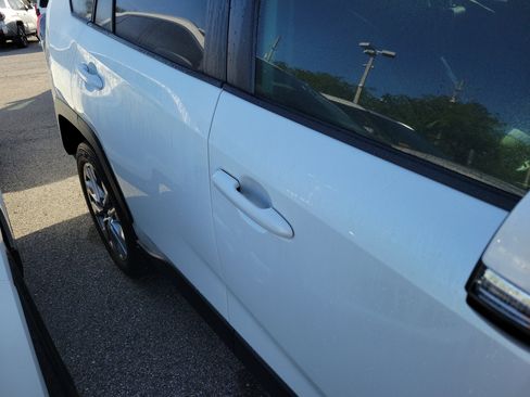 Used 2025 Toyota RAV4 XLE Premium image 11