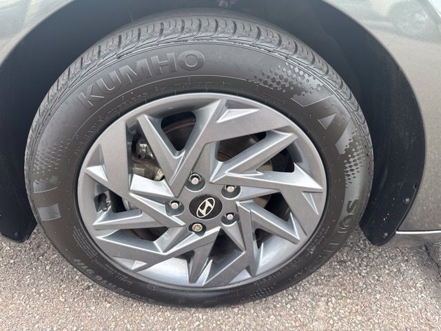 Used 2024 Hyundai Elantra SEL FWD image 30