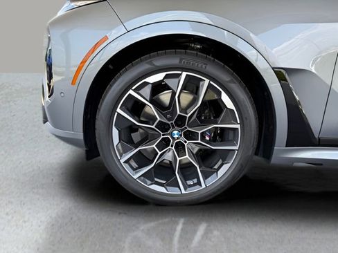 Used 2026 BMW X7 xDrive40i w/ M Sport Package image 17