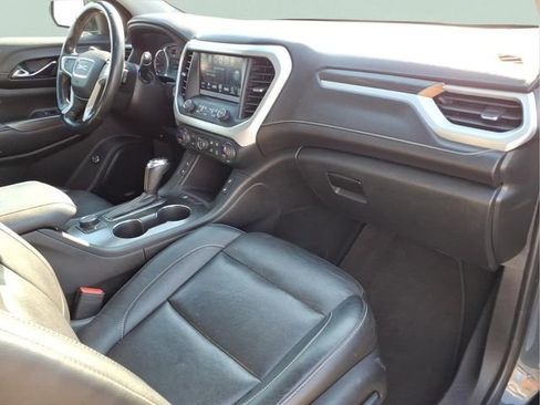 Used 2019 GMC Acadia SLT image 28