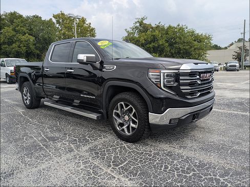 Used 2023 GMC Sierra 1500 SLT w/ SLT Convenience Package AWD/4WD image 2