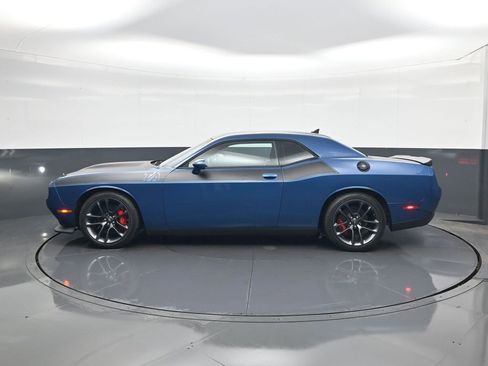 Used 2021 Dodge Challenger R/T w/ T/A Package image 4