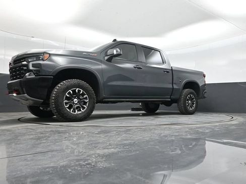 Used 2025 Chevrolet Silverado 1500 ZR2 w/ Technology Package AWD/4WD image 58