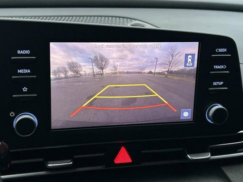 Used 2023 Hyundai Elantra SEL image 23