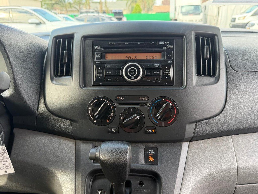 Used 2017 Nissan NV200 S w/ Back Door Glass Package FWD image 32