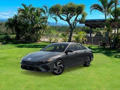New 2025 Hyundai Elantra SEL