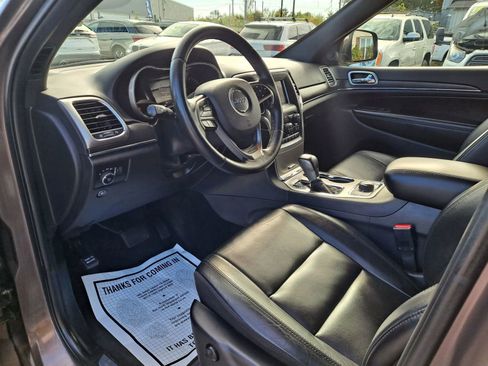 Used 2018 Jeep Grand Cherokee Limited AWD/4WD image 7