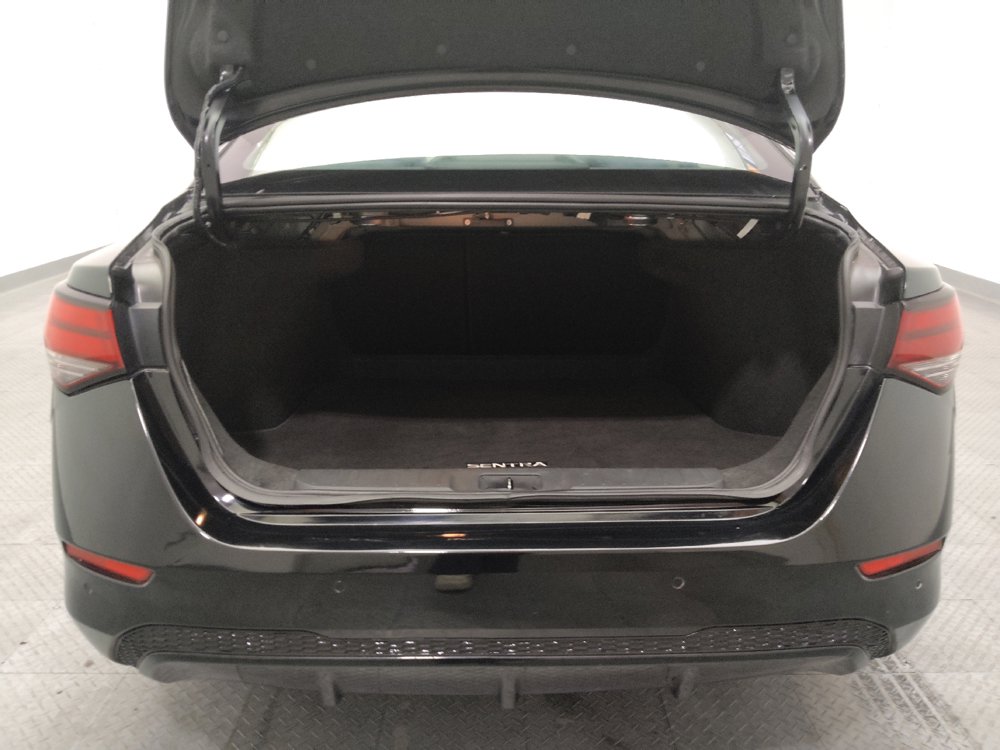 Used 2024 Nissan Sentra SV FWD image 29
