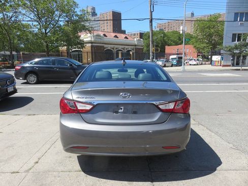 Used 2011 Hyundai Sonata GLS w/ Popular Equipment Pkg 2 FWD image 8