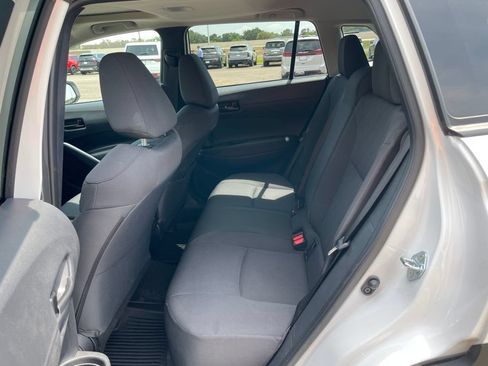 Used 2025 Toyota Corolla Cross LE w/ Moonroof Package FWD image 12