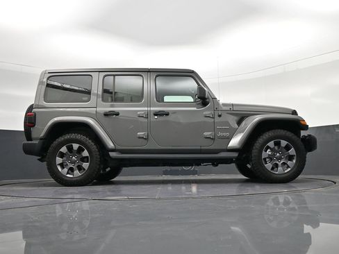 Used 2020 Jeep Wrangler Unlimited Sahara AWD/4WD image 29