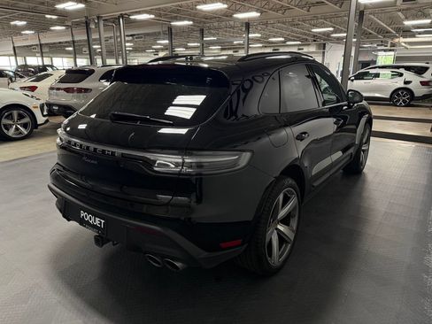 Used 2024 Porsche Macan AWD/4WD image 4