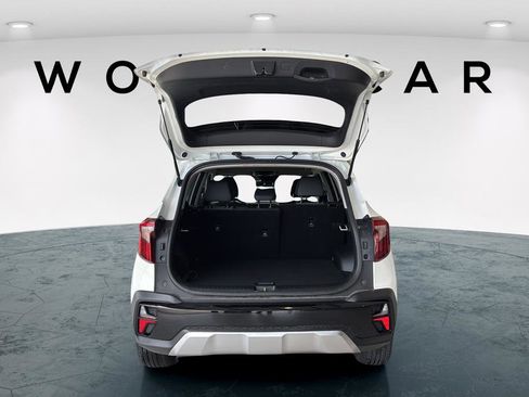 Certified 2025 Kia Seltos S FWD image 18